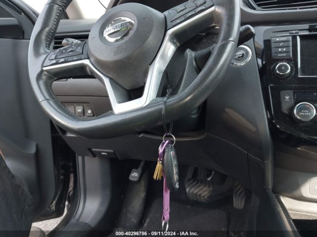 KNMAT2MT8JP500847 Nissan ROGUE SV