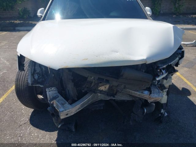 WA1ECCFS5HR008412 Audi Q3 2.0t Premium
