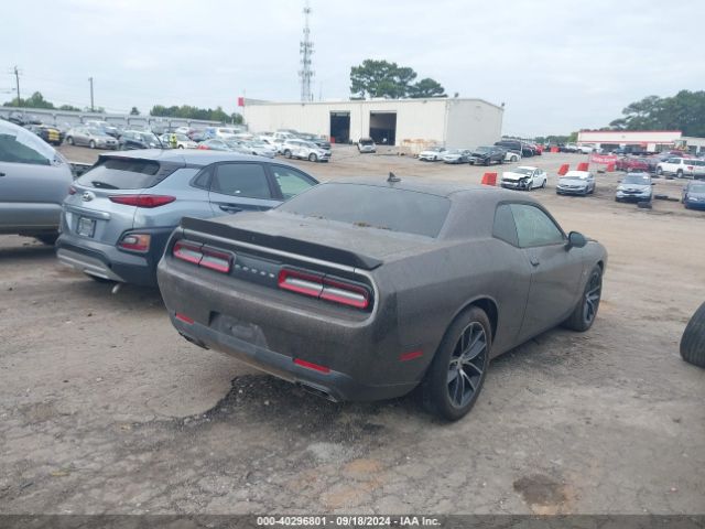2C3CDZFJ5HH601468 Dodge Challenger 392 Hemi Scat Pack Shaker