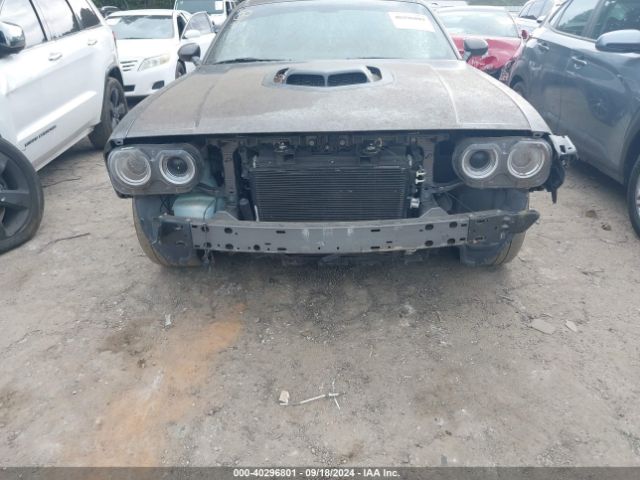 2C3CDZFJ5HH601468 Dodge Challenger 392 Hemi Scat Pack Shaker