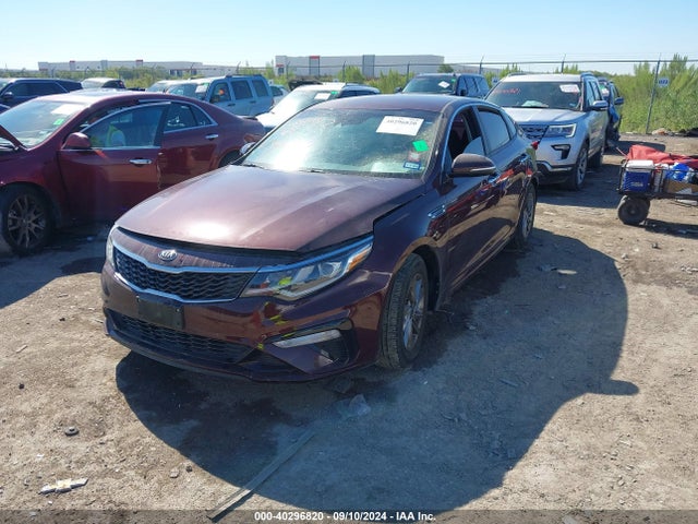 KIA Optima Lx 2020 5XXGT4L32LG380884 Image 2