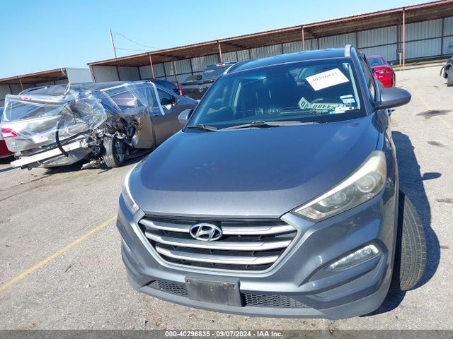 Hyundai TUCSON SE 2017 KM8J33A49HU530028 Image 12