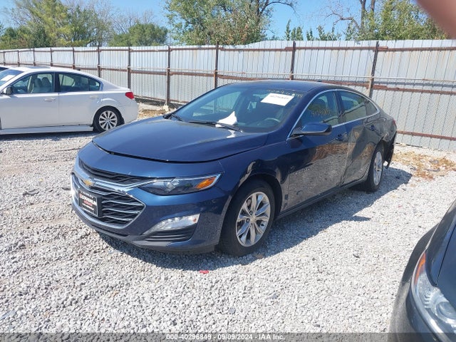 1G1ZD5ST2KF123226 Chevrolet MALIBU LT