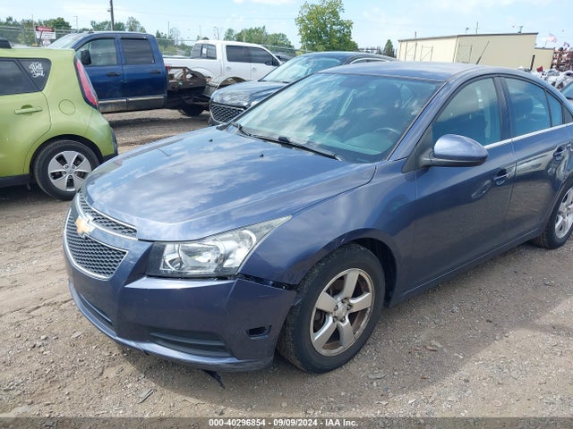 Chevrolet Cruze 1lt Auto 2014 1G1PC5SB3E7107813 Image 2