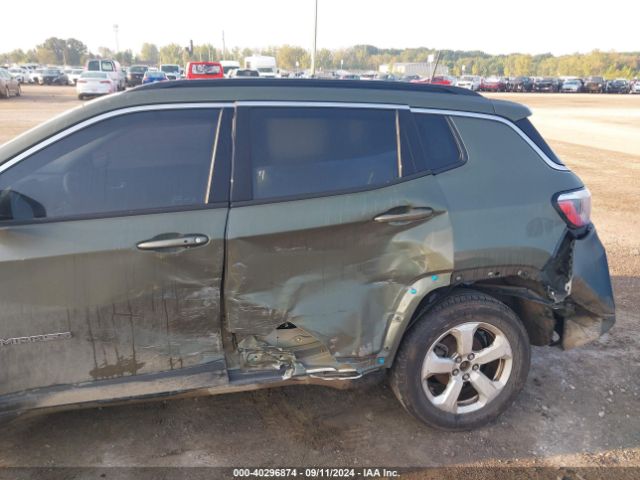 3C4NJDBBXHT640014 Jeep New Compass Latitude 4x4