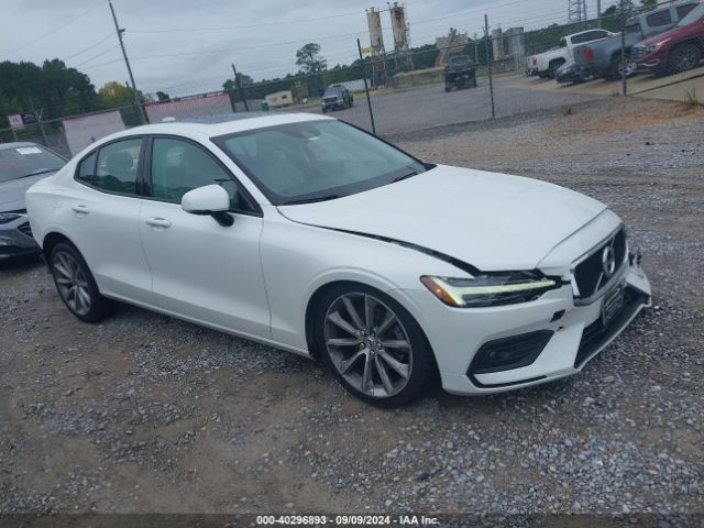 7JR102FK2MG096902 Volvo S60 T5 Momentum