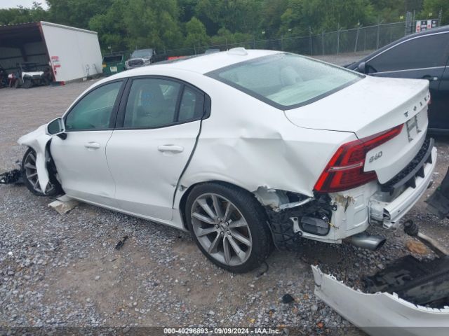 7JR102FK2MG096902 Volvo S60 T5 Momentum
