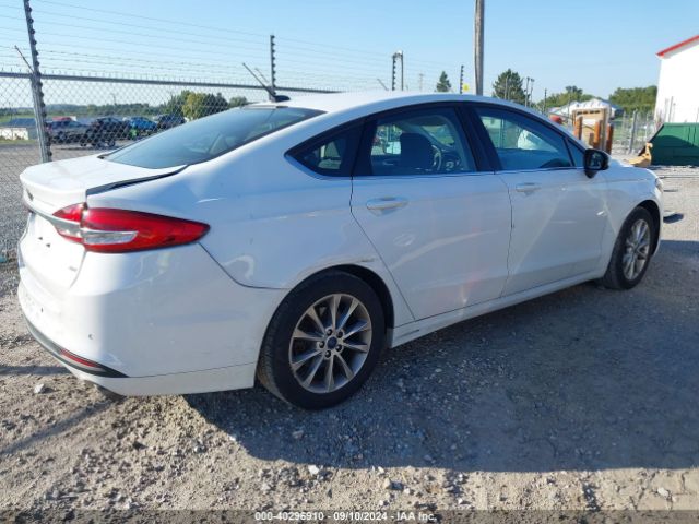 3FA6P0H75HR355495 Ford FUSION SE