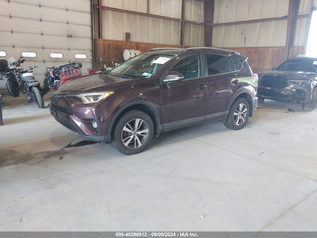 Toyota Rav4 Xle 2018 2T3RFREV2JW781227 Image 2