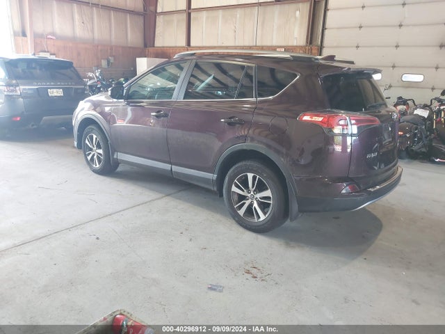 Toyota Rav4 Xle 2018 2T3RFREV2JW781227 Image 3