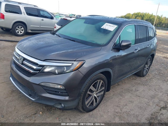 Honda Pilot Touring 2016 5FNYF5H98GB040730 Image 2