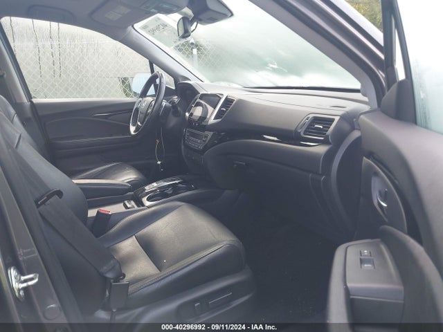 Honda Pilot Touring 2016 5FNYF5H98GB040730 Image 5