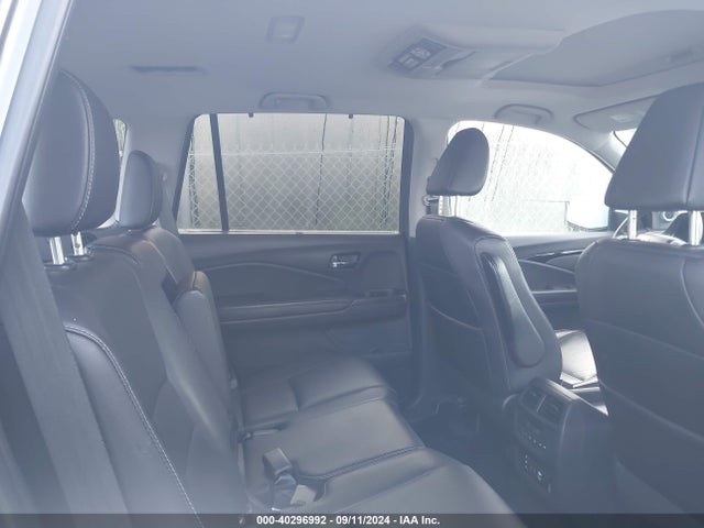 Honda Pilot Touring 2016 5FNYF5H98GB040730 Image 8