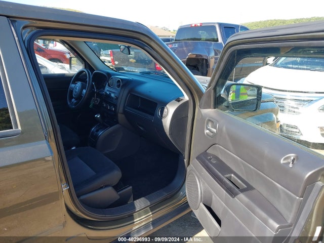 1C4NJRBB1FD189605 Jeep Patriot Sport