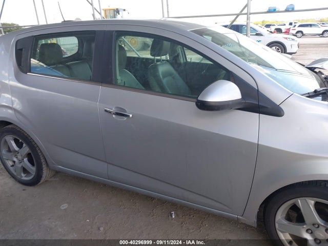 Chevrolet Sonic Ltz Auto 2015 1G1JE6SB2F4201173 Image 12