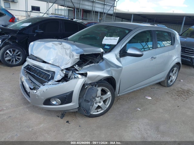 Chevrolet Sonic Ltz Auto 2015 1G1JE6SB2F4201173 Image 2
