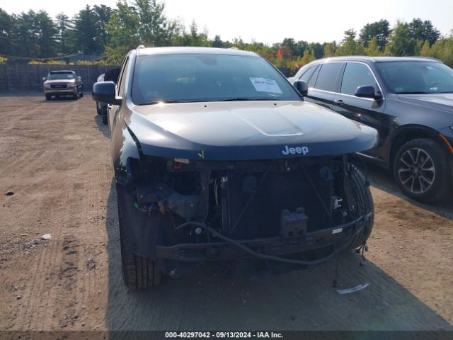 1C4RJFAG4KC635453 Jeep Grand Cherokee Laredo E 4x4