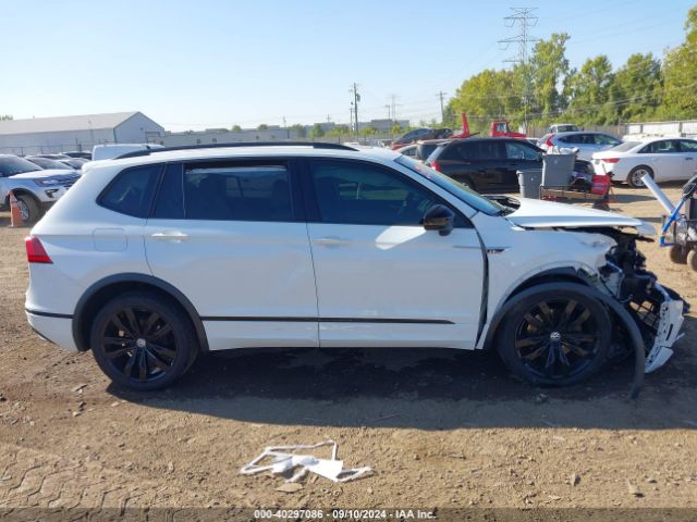 3VV2B7AX2LM152260 Volkswagen Tiguan 2.0t Se/2.0t Se R-line Black/2.0t Sel
