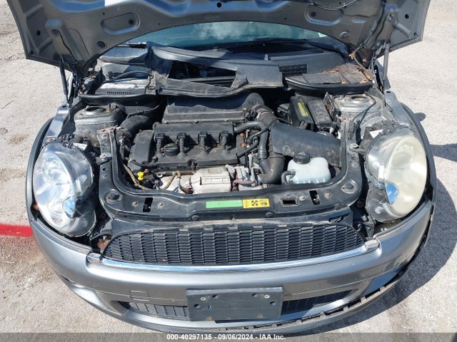 2007 MINI COOPER S WMWMF73537TL86628 Photo 9