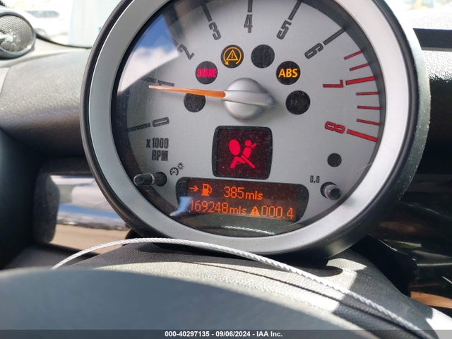 2007 MINI COOPER S WMWMF73537TL86628 Photo 6