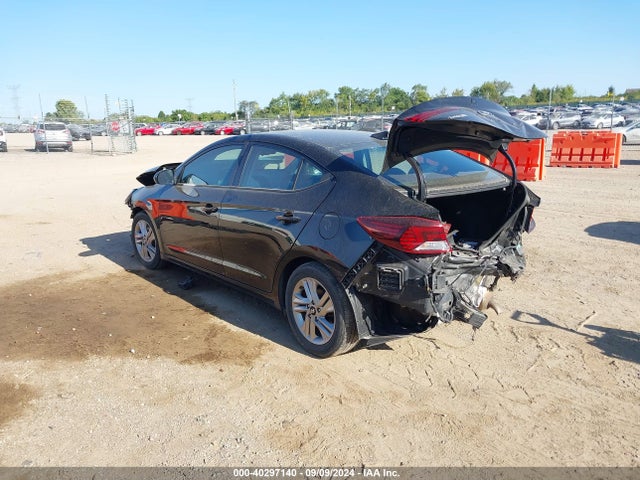 Hyundai Elantra Value Edition 2019 5NPD84LF1KH453003 Image 3