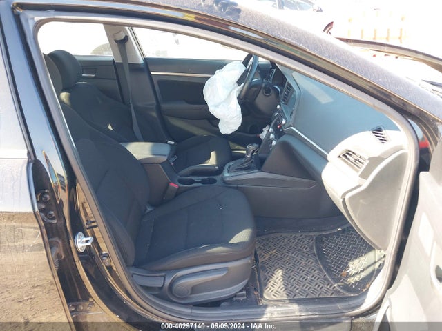 Hyundai Elantra Value Edition 2019 5NPD84LF1KH453003 Image 5