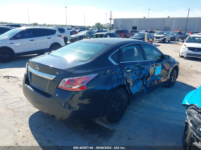 Nissan Altima 2.5 S 2015 1N4AL3AP8FC200100 Image 4
