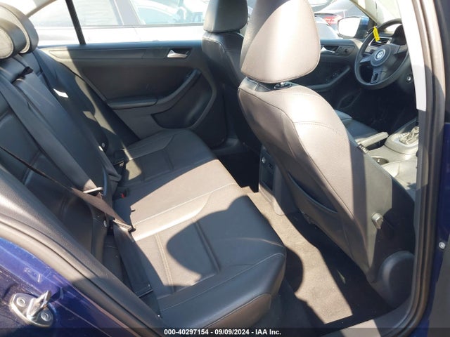 3VWD17AJ5EM427173 Volkswagen Jetta 1.8t Se