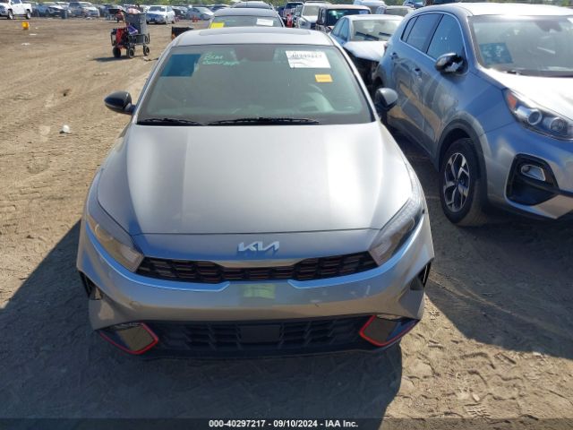 3KPF54AD8NE424514 KIA Forte Gt-line