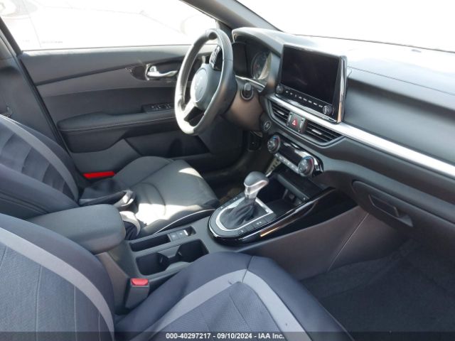 3KPF54AD8NE424514 KIA Forte Gt-line