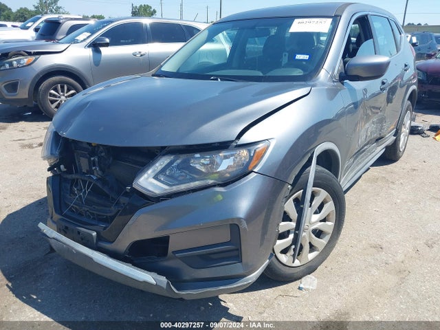 Nissan ROGUE S 2018 KNMAT2MVXJP530305 Image 2