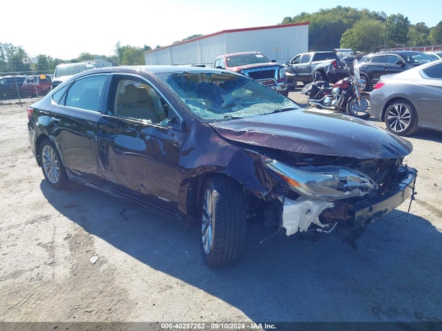 2017 4T1BD1EB4HU058464 main image
