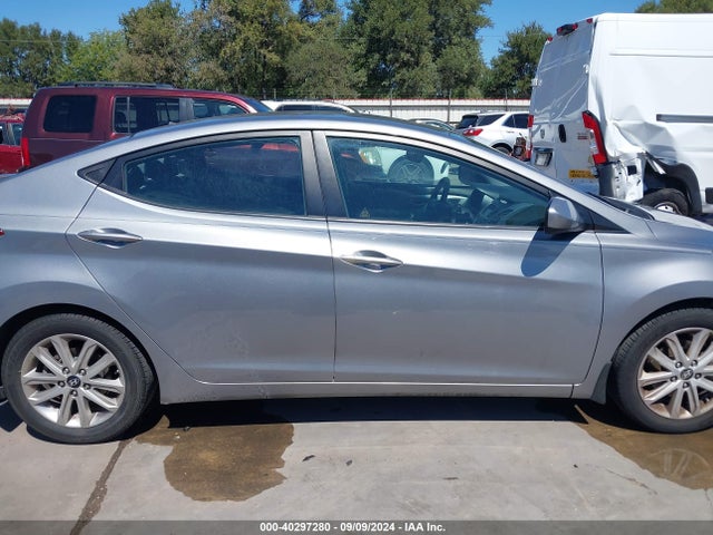 Hyundai ELANTRA SE 2015 KMHDH4AE4FU300469 Image 13