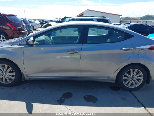 Hyundai ELANTRA SE 2015 KMHDH4AE4FU300469 Image 14
