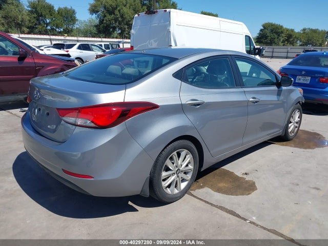 Hyundai ELANTRA SE 2015 KMHDH4AE4FU300469 Image 4