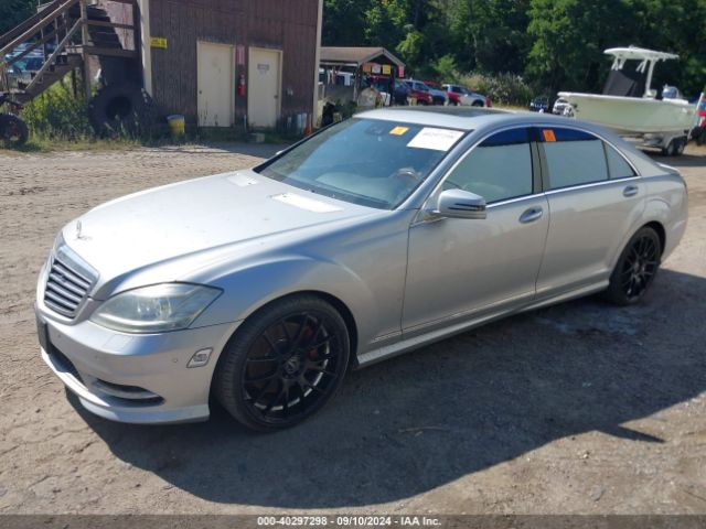 2010 MERCEDES-BENZ S 550 WDDNG8GB5AA327809 Photo 1