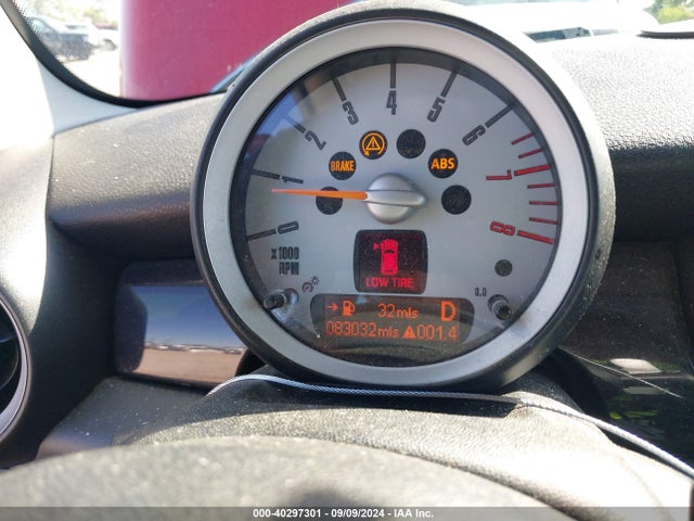 2008 MINI COOPER S CLUBMAN WMWMM33588TP89133 Photo 6