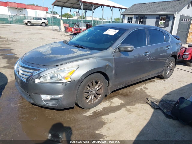 Nissan Altima 2.5 S 2015 1N4AL3AP2FC584391 Image 2