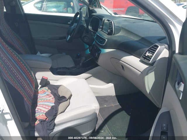 Hyundai TUCSON SE 2019 KM8J2CA47KU900757 Image 5