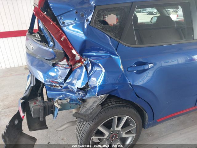 KNDJ63AU0L7052388 KIA Soul Gt-line