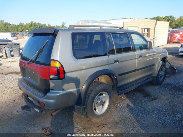2001 MITSUBISHI MONTERO SPORT JA4LS21HX1P000470 Photo 3