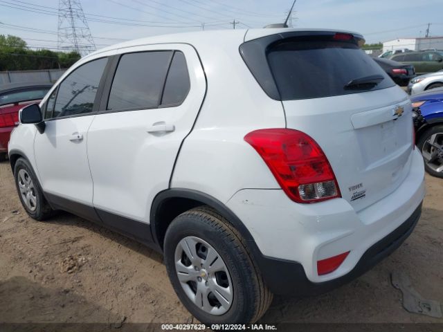 KL7CJKSB2JB501947 Chevrolet TRAX LS