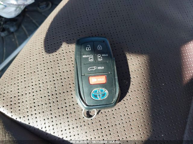 5TDESKFC4PS093013 Toyota Sienna Platinum