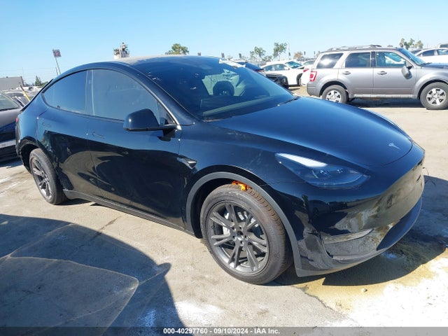 2024 TESLA MODEL Y 7SAYGDED9RF098321 Photo 0