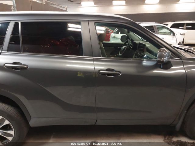 5TDKDRBH0PS030076 Toyota Highlander Xle