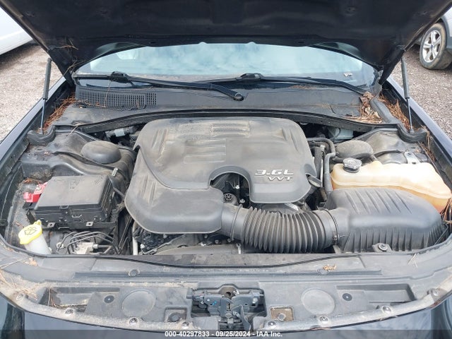 2C3CCAEG2HH566494 Chrysler 300C