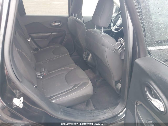Jeep Cherokee Latitude 2016 1C4PJLCB3GW257994 Image 8