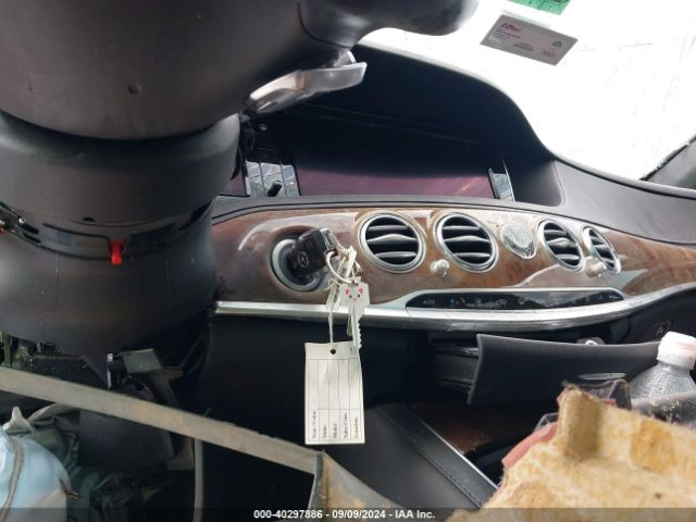 WDDUG8FB8GA205273 Mercedes-Benz S 550 4matic