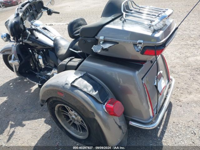 2016 HARLEY-DAVIDSON FLHTCUTG 1HD1MAL19GB857272 Photo 2
