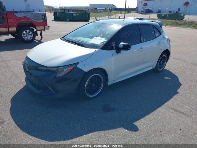 Toyota COROLLA SE 2020 JTND4RBE7L3093519 Image 2
